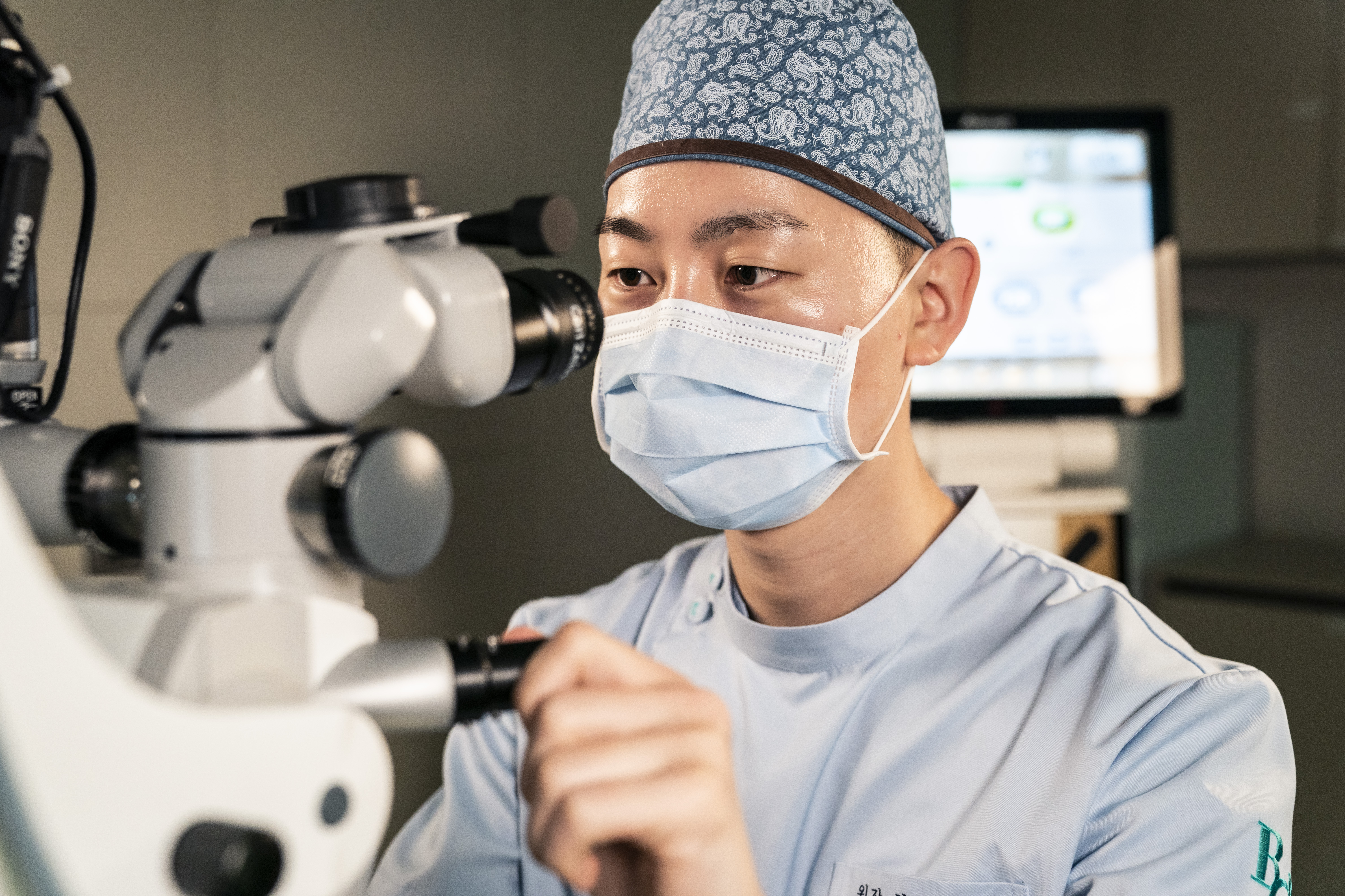운동과 러닝을 즐기는 활동적인 분들에게 적합한 빠른 회복 기간의 시력교정술
