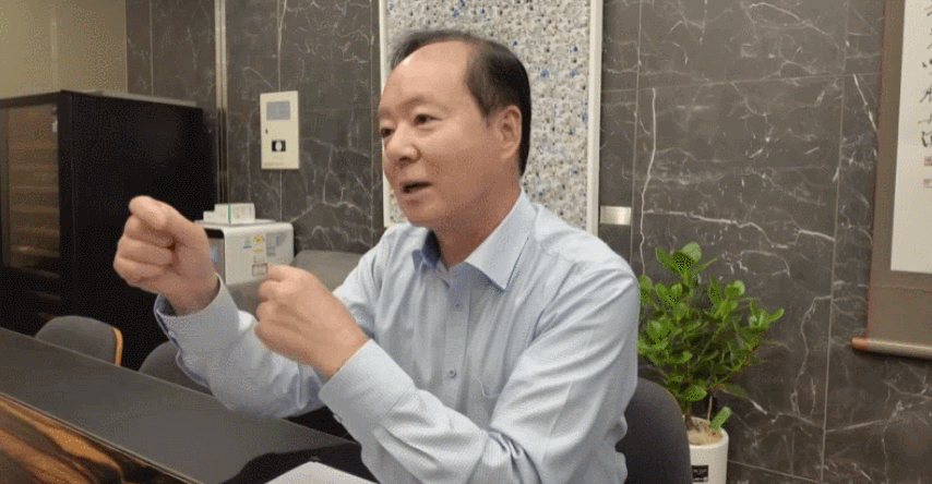 신중한 결정을 위한 꼼꼼한 상담을 해주시는 박세광 원장님